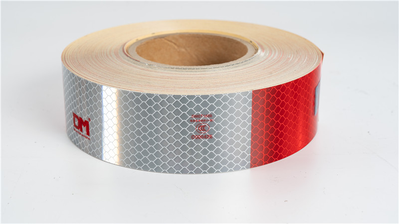 DMCT1800国标一级车身反光标识