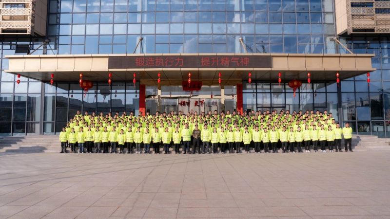 超越自我 追求卓越丨华体会体育光学2024年春季全体员工军训活动