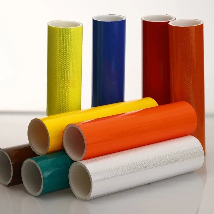 道路安全防护产品丨华体会体育微棱镜型反光膜